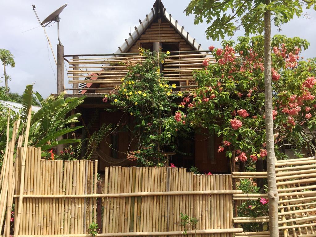 The Village House Пуэрто-Принцеса Экстерьер фото